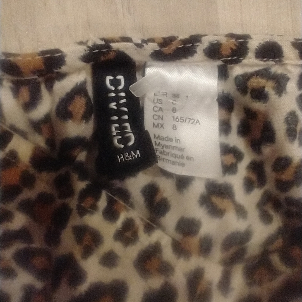 Super cute short mini dress‎ with adjustable straps - Picture 4 of 8